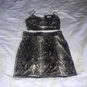 Fashion Nova snake print set